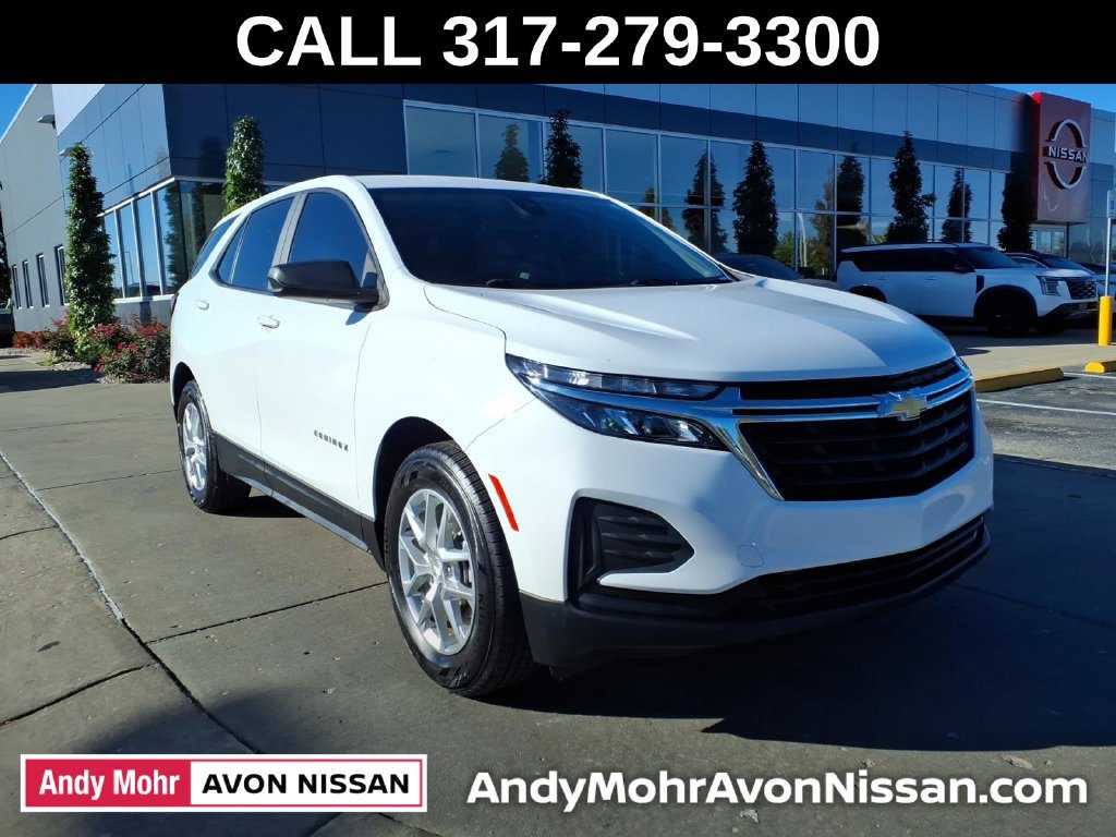 Used 2022 Chevrolet Equinox LS AWD/4WD image 2