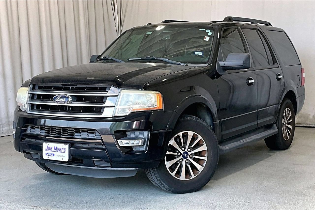 Used 2016 Ford Expedition XLT RWD image 2