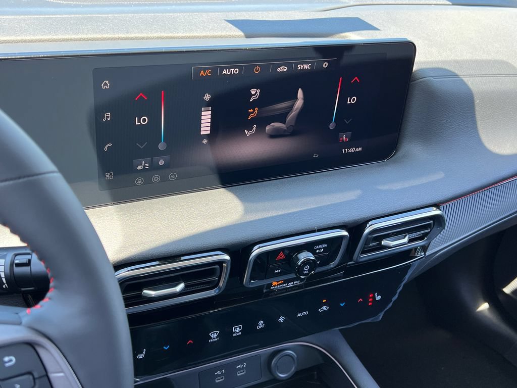 New 2026 Nissan Sentra SR w/ SR Premium Package FWD image 15