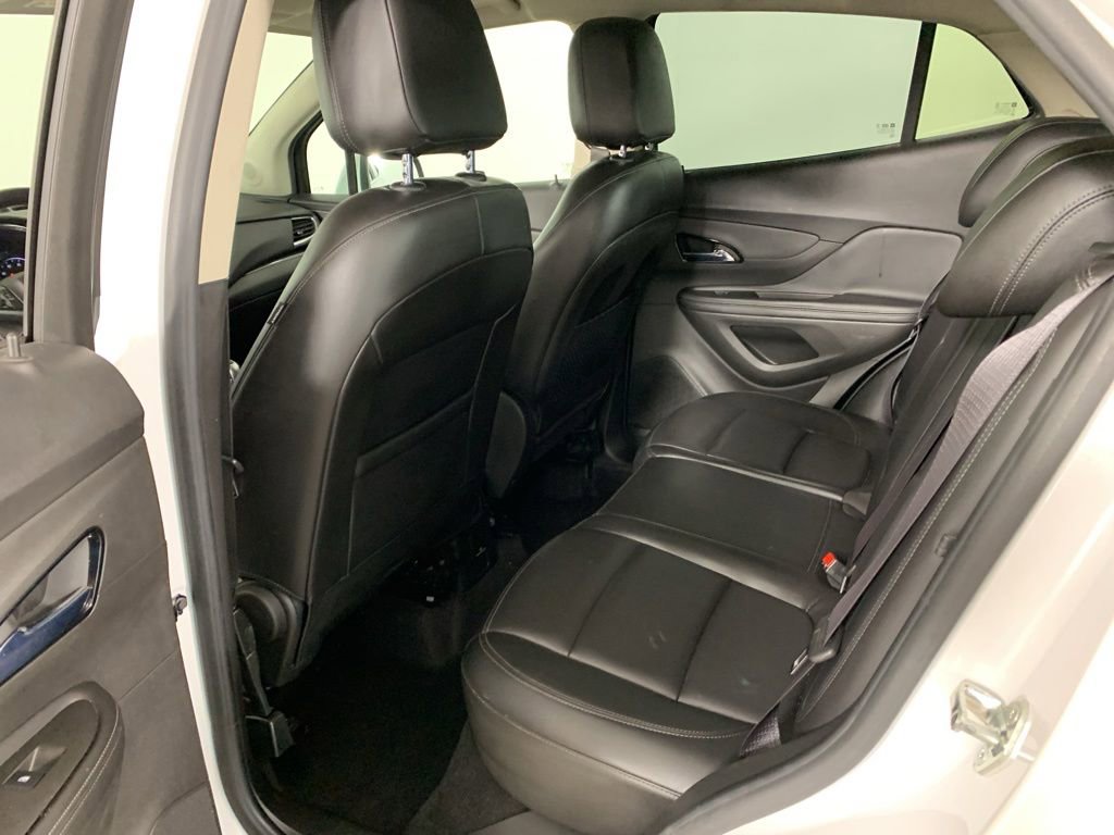Used 2017 Buick Encore Essence w/ Experience Buick Package FWD image 31
