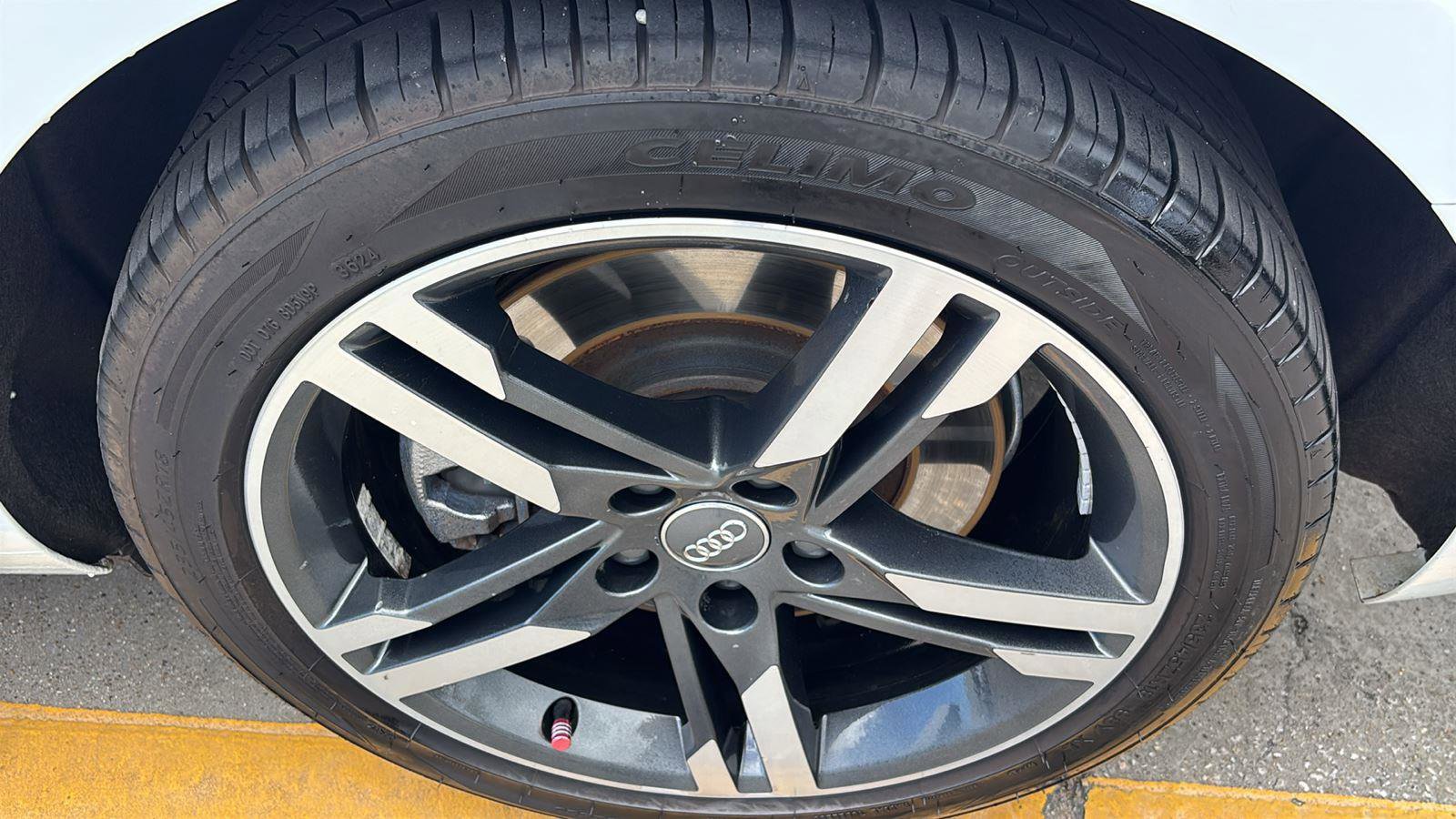 Used 2018 Audi A4 2.0T Premium Plus w/ Premium Plus Package AWD/4WD image 12
