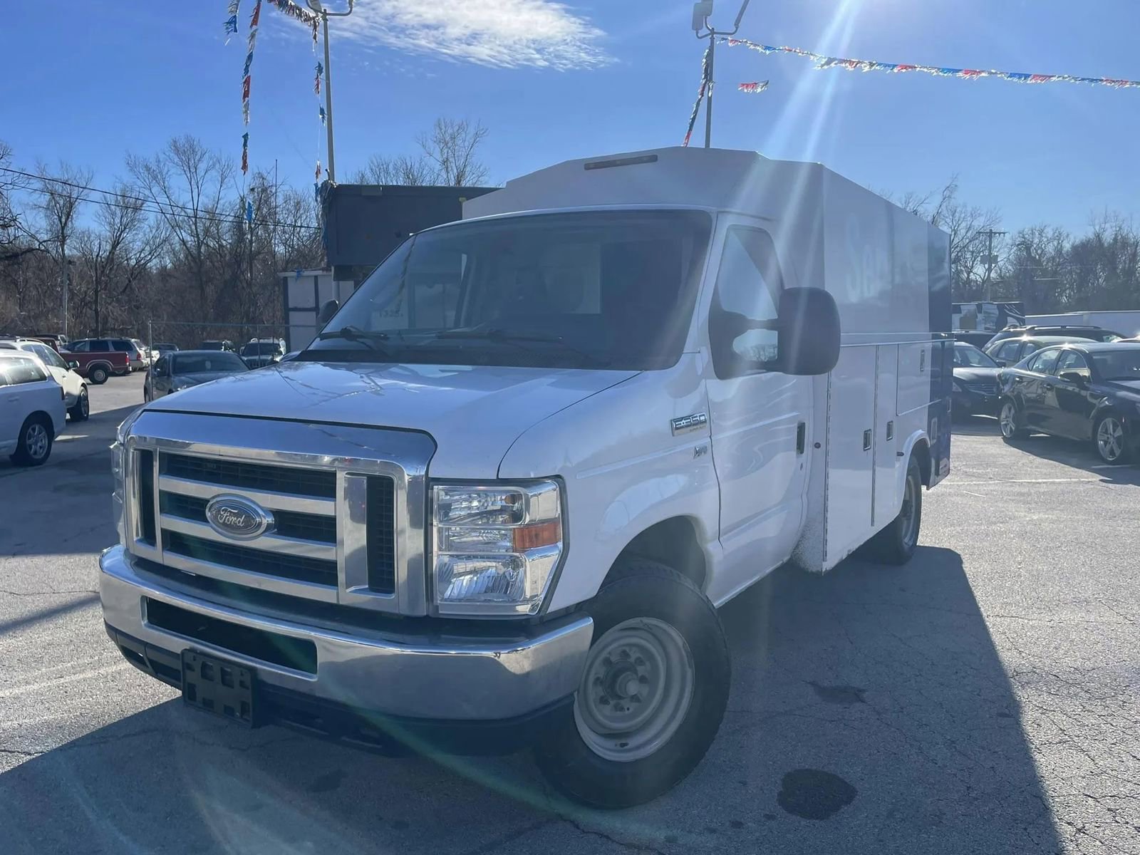 Used 2012 Ford E-350 and Econoline 350 Super Duty w/ PWR Locks & Windows Group image 1