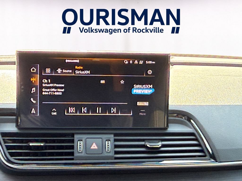 Used 2023 Audi Q5 2.0T Premium Plus w/ Premium Plus Package AWD/4WD image 14