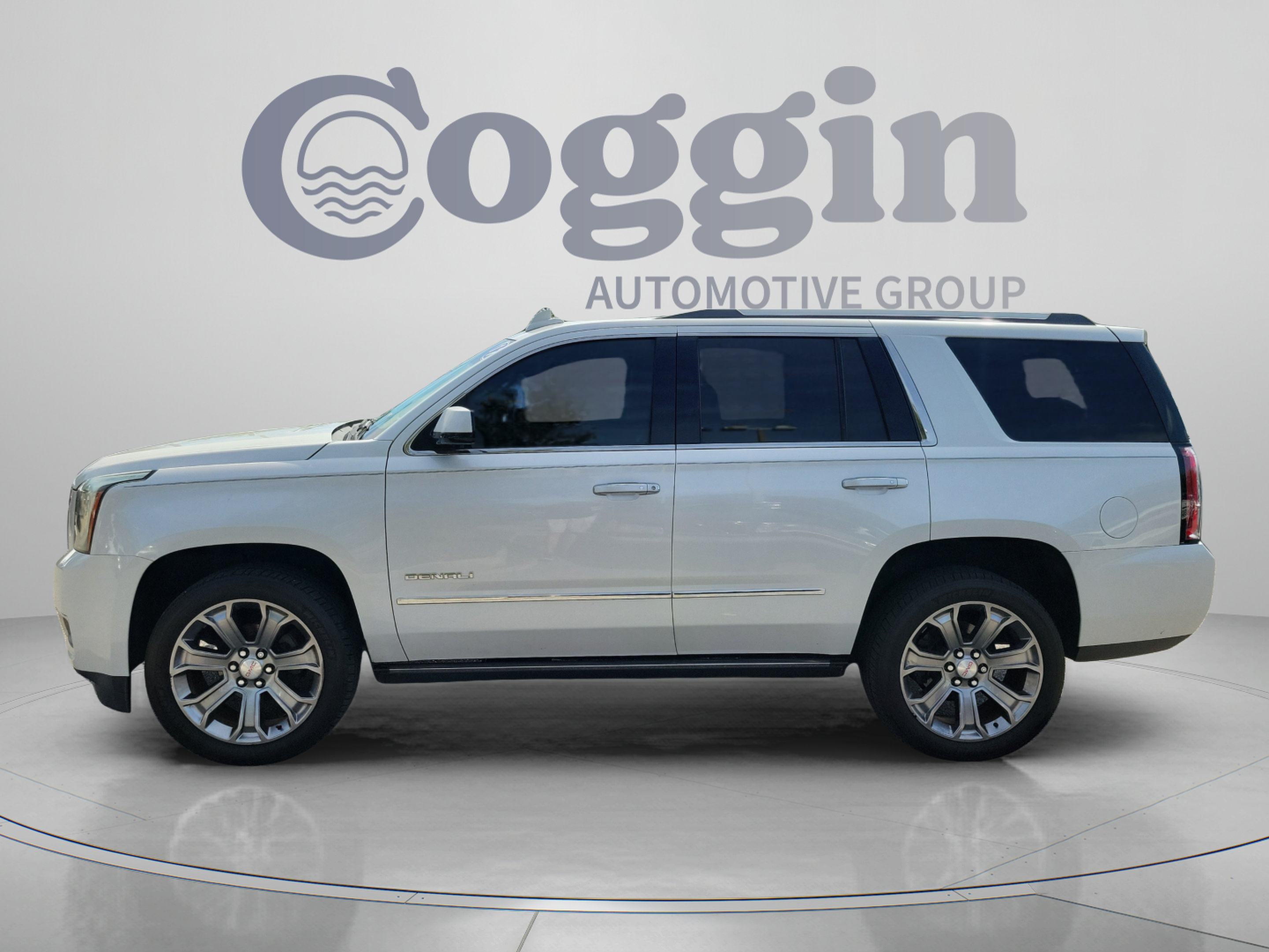 Used 2017 GMC Yukon Denali w/ Open Road Package RWD image 2