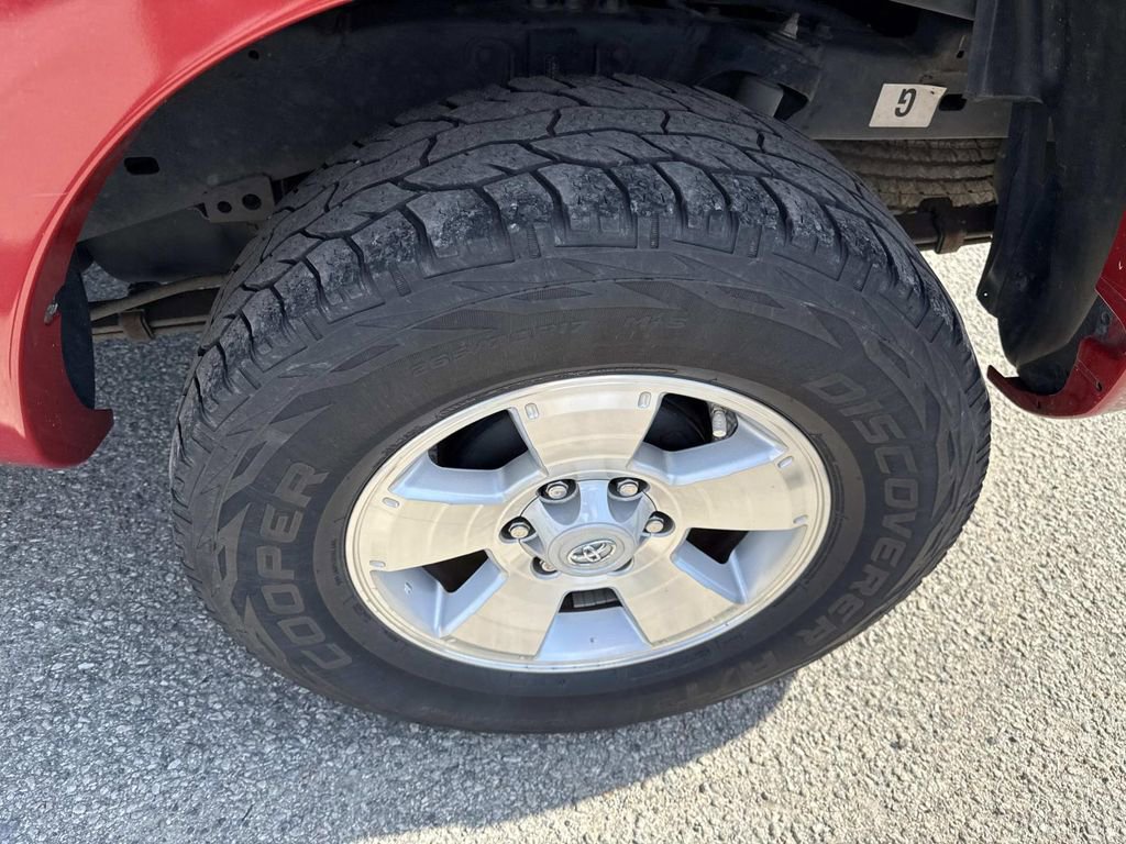 Used 2011 Toyota Tacoma 4x4 Double Cab w/ TRD Sport Pkg image 12