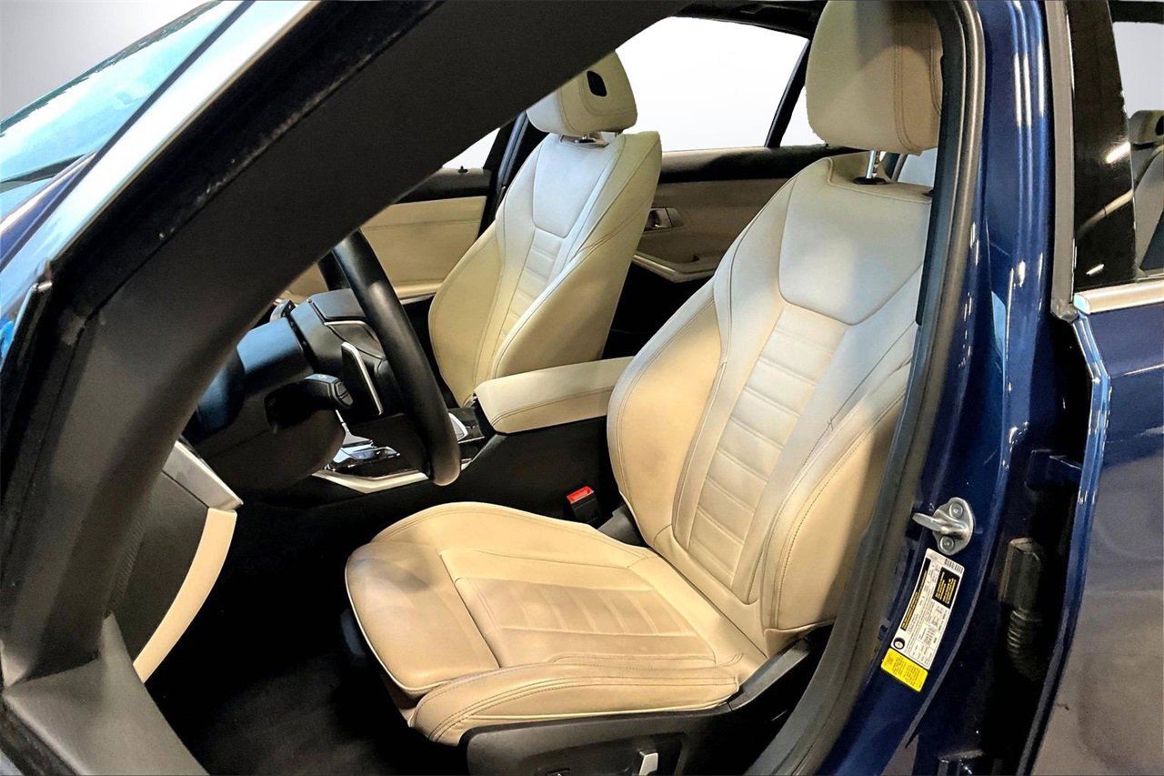 Used 2022 BMW 330i Sedan w/ Premium Package 2 image 21