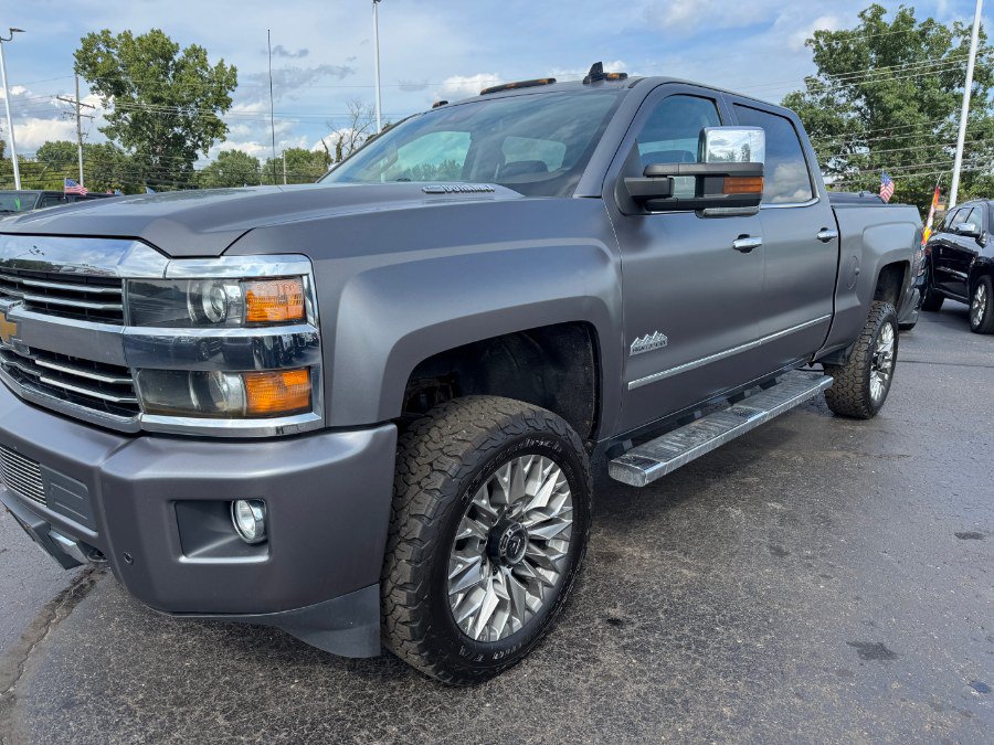 Used 2016 Chevrolet Silverado 2500 High Country w/ High Country Premium Package AWD/4WD image 9