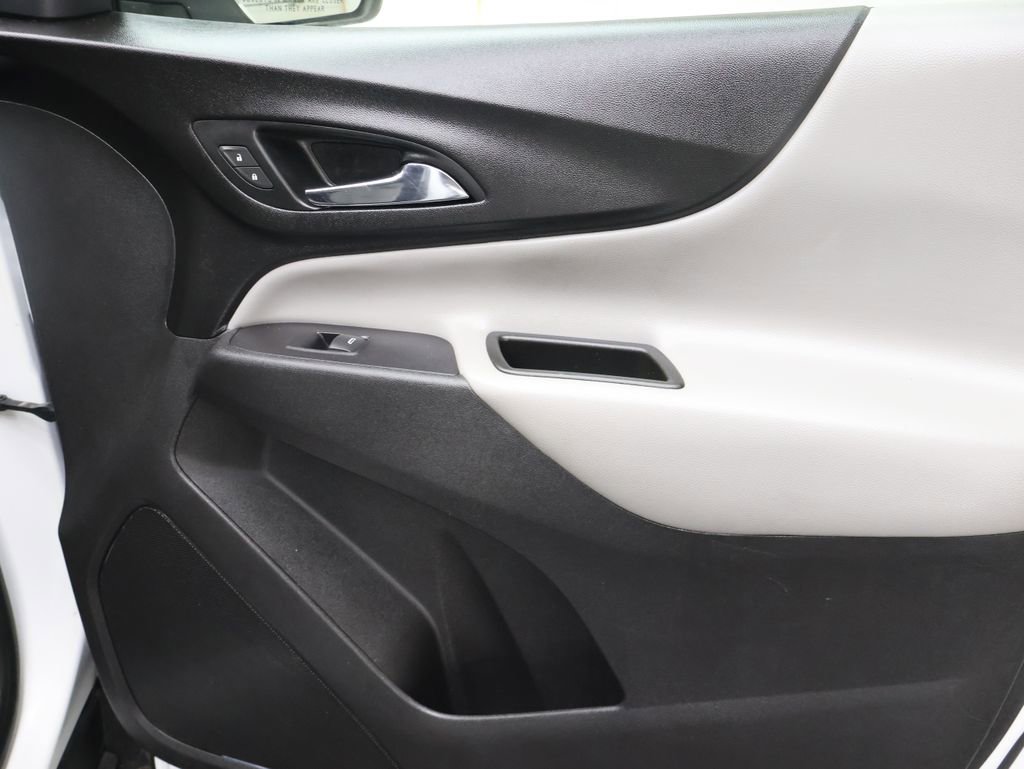 Used 2020 Chevrolet Equinox LT image 11