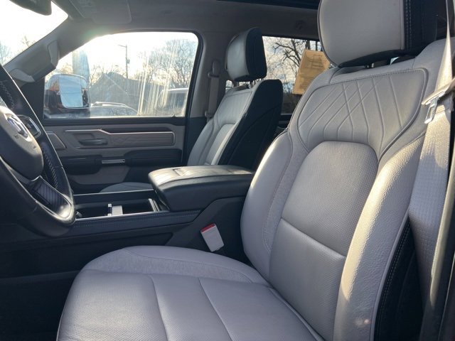 Used 2024 RAM 1500 Limited image 3