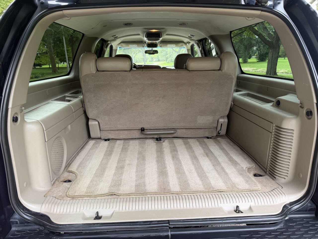 Used 2004 GMC Yukon XL Denali AWD/4WD image 14