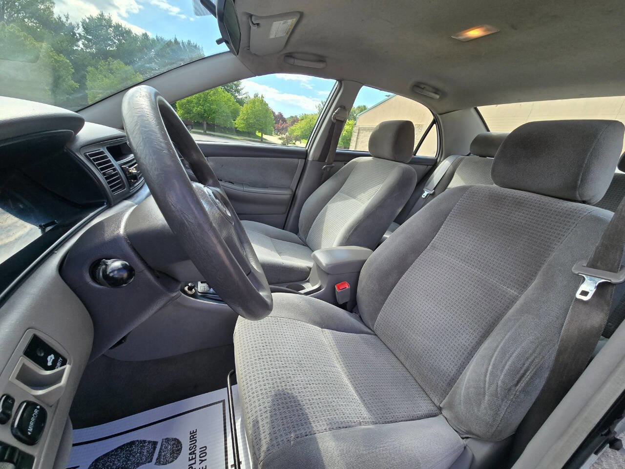 Used 2005 Toyota Corolla CE FWD image 22