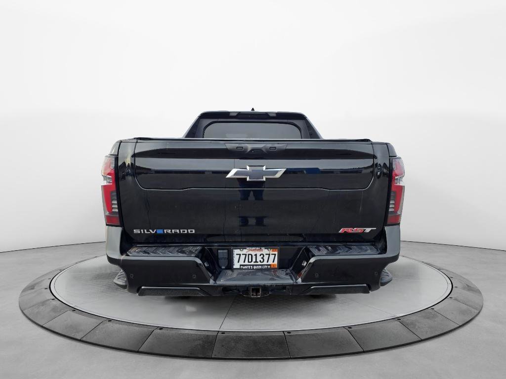 Used 2024 Chevrolet Silverado EV RST image 4