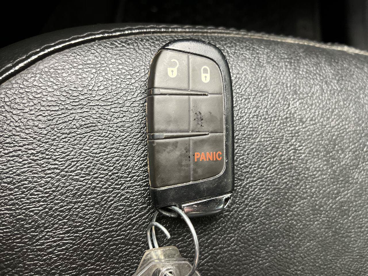 Used 2023 Jeep Compass Trailhawk AWD/4WD image 23