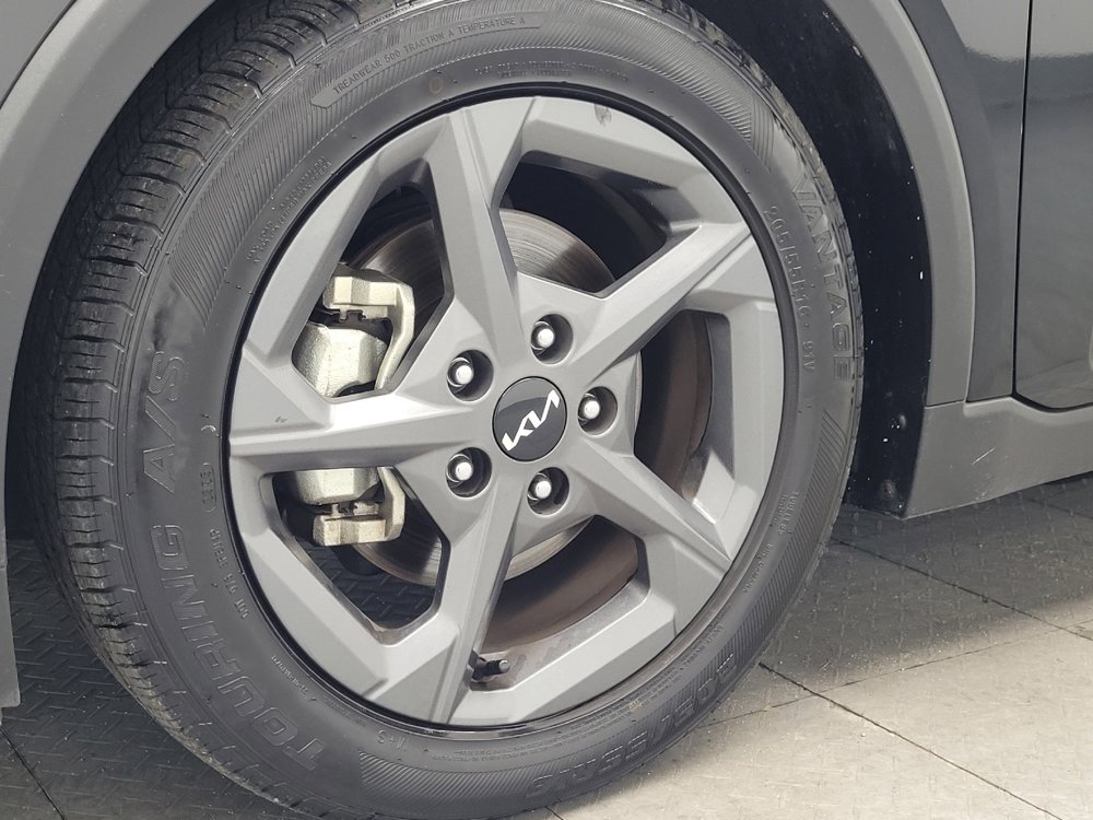 Used 2025 Kia K4 FWD image 31
