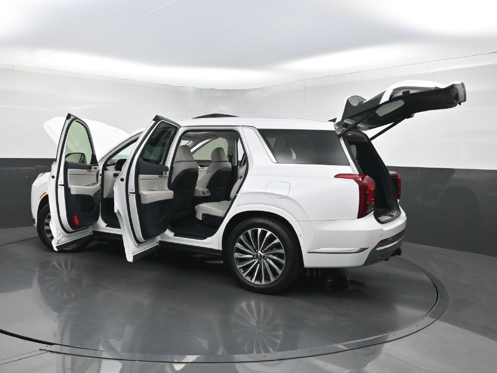 Used 2025 Hyundai Palisade Calligraphy FWD image 41