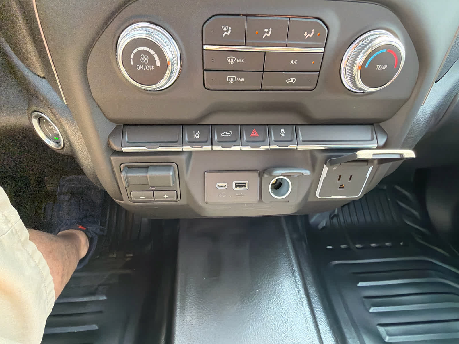 New 2026 GMC Sierra 2500 Pro w/ Convenience Package AWD/4WD image 27