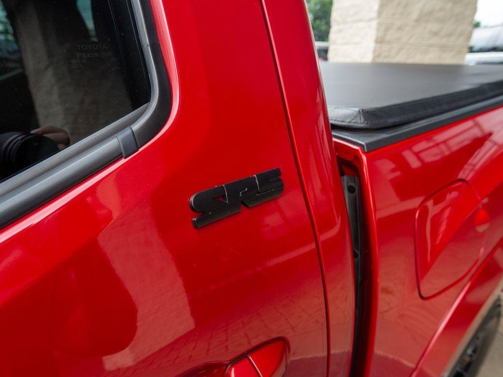 Used 2022 Toyota Tacoma SR5 w/ Technology Package RWD image 11