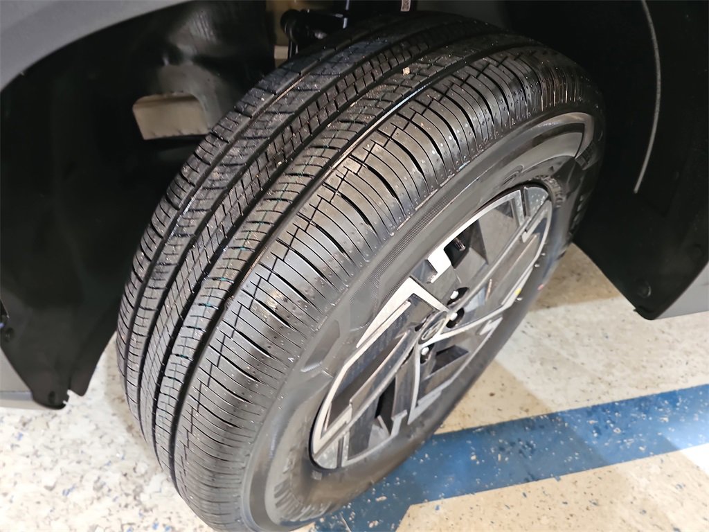 New 2026 Hyundai Tucson Blue SE image 30