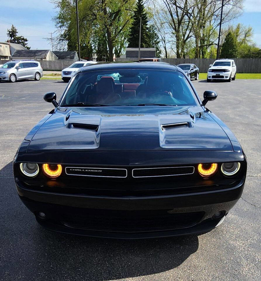 Used 2016 Dodge Challenger SXT Plus RWD image 10
