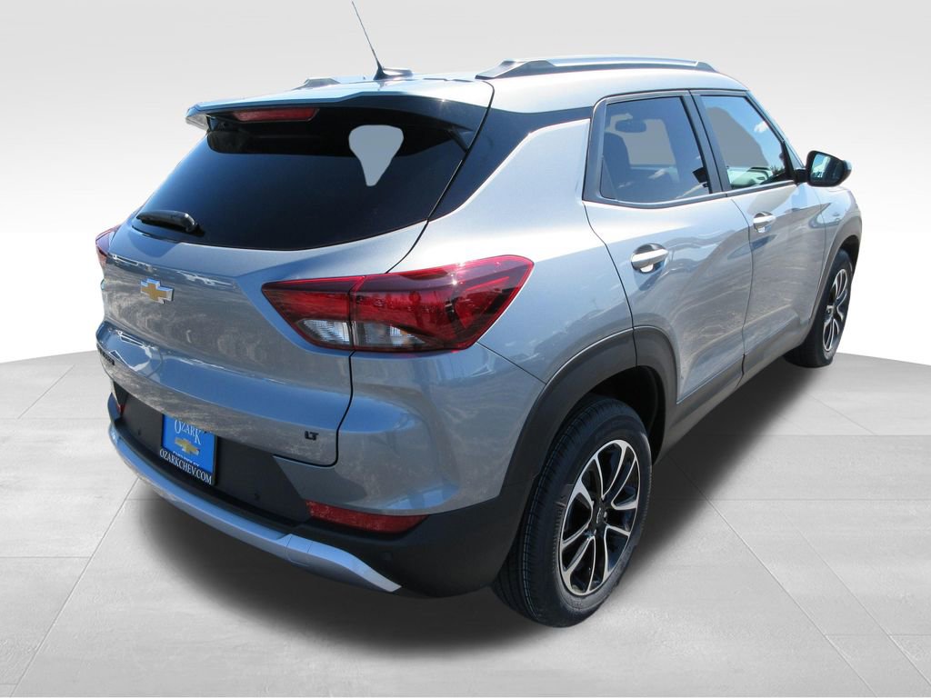 New 2026 Chevrolet TrailBlazer LT w/ LPO, Blackout Package FWD image 5