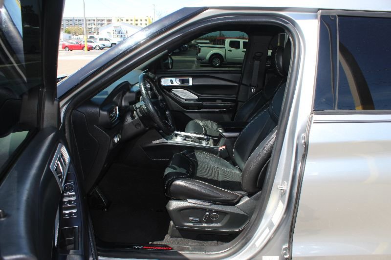 Used 2020 Ford Explorer ST w/ Premium Technology Package image 12