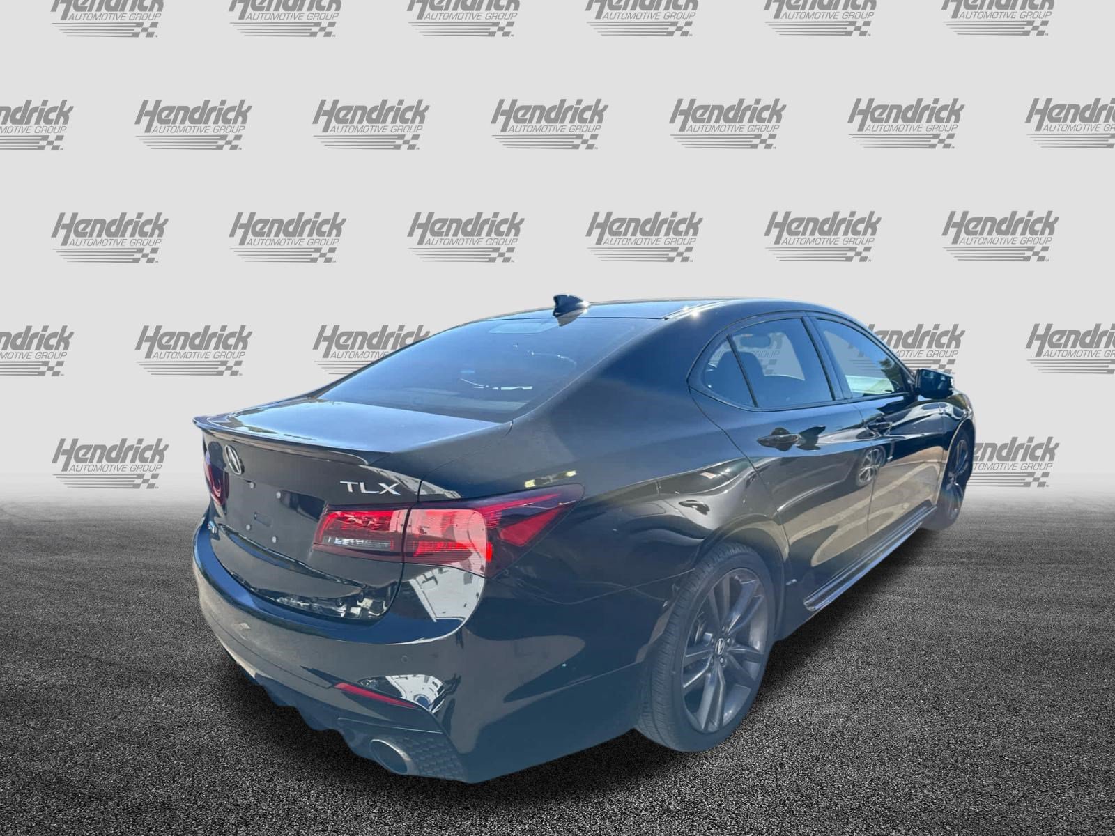 Used 2018 Acura TLX w/ Technology & A-SPEC Package FWD image 8