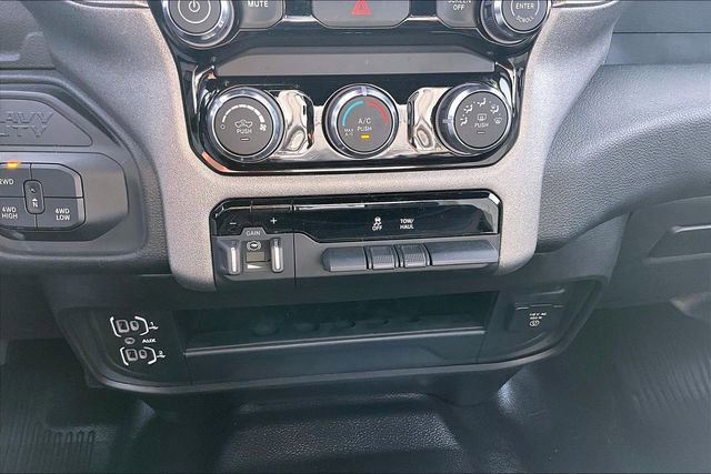 Used 2025 RAM 2500 Tradesman w/ Chrome Appearance Group image 16