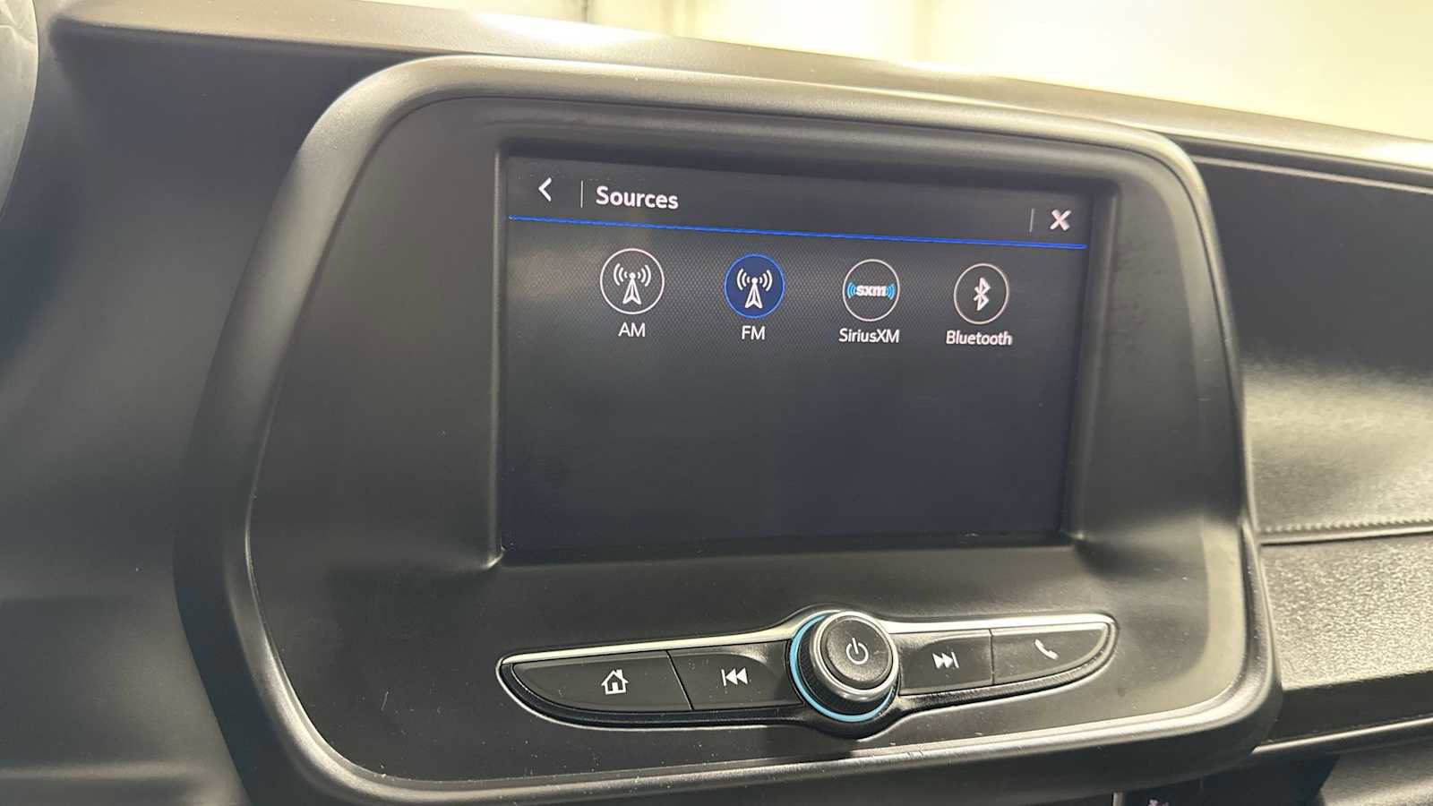 Used 2020 Chevrolet Camaro LT image 18