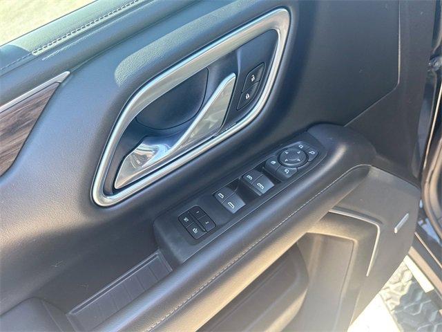 Used 2021 Chevrolet Tahoe Z71 w/ Z71 Signature Package image 19