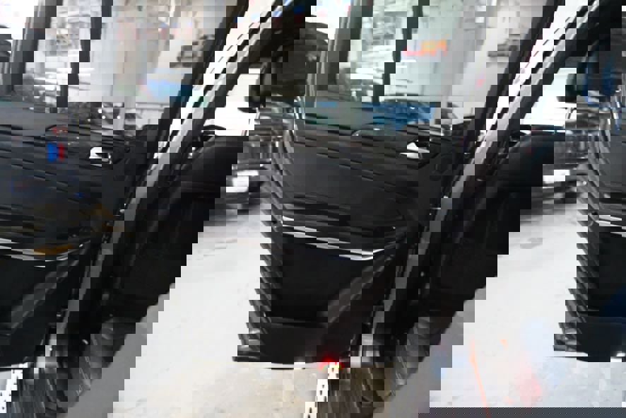 Used 2018 Mercedes-Benz GLS 550 4MATIC image 24