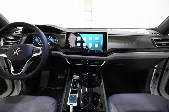 New 2025 Volkswagen Atlas Cross Sport SEL video 2
