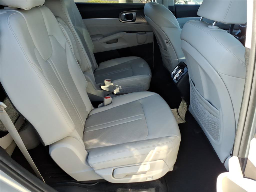 Used 2022 Kia Sorento SX AWD/4WD image 12