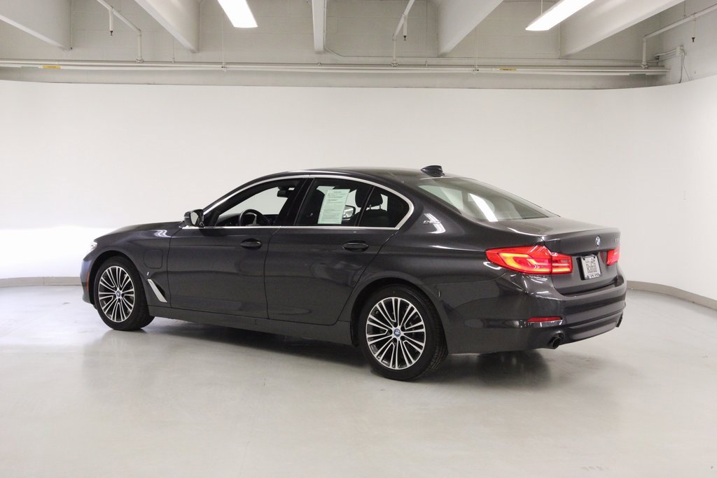 Used 2019 BMW 530e xDrive image 8