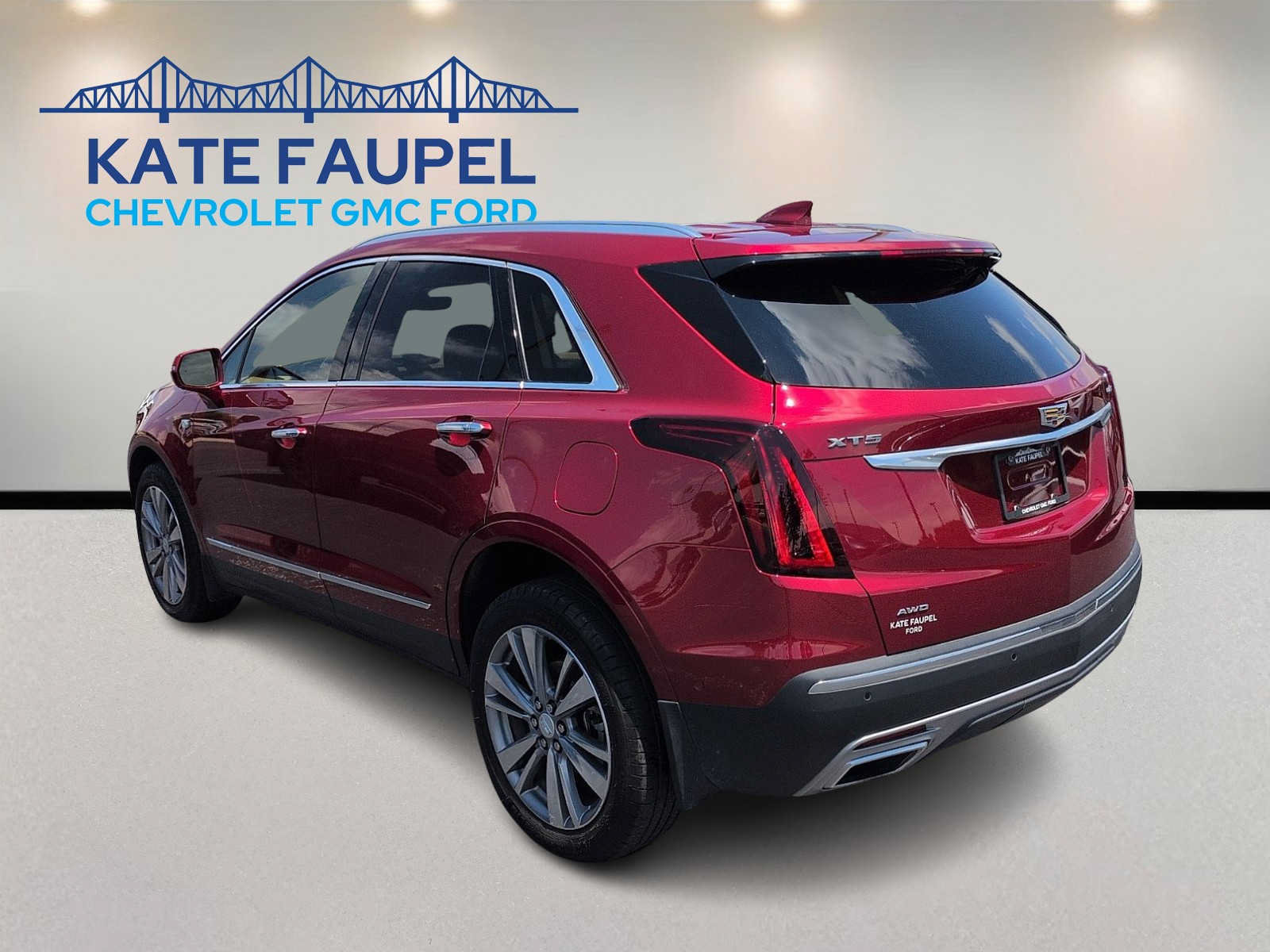 Used 2020 Cadillac XT5 Premium Luxury w/ Platinum Package AWD/4WD image 5