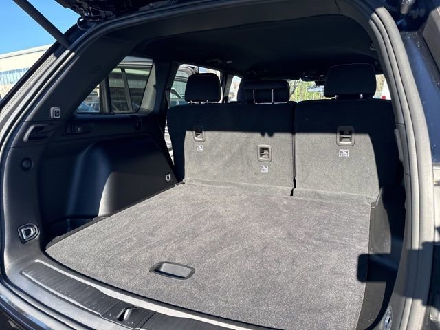 Used 2025 Jeep Grand Cherokee Laredo w/ Luxury Tech Group I image 34