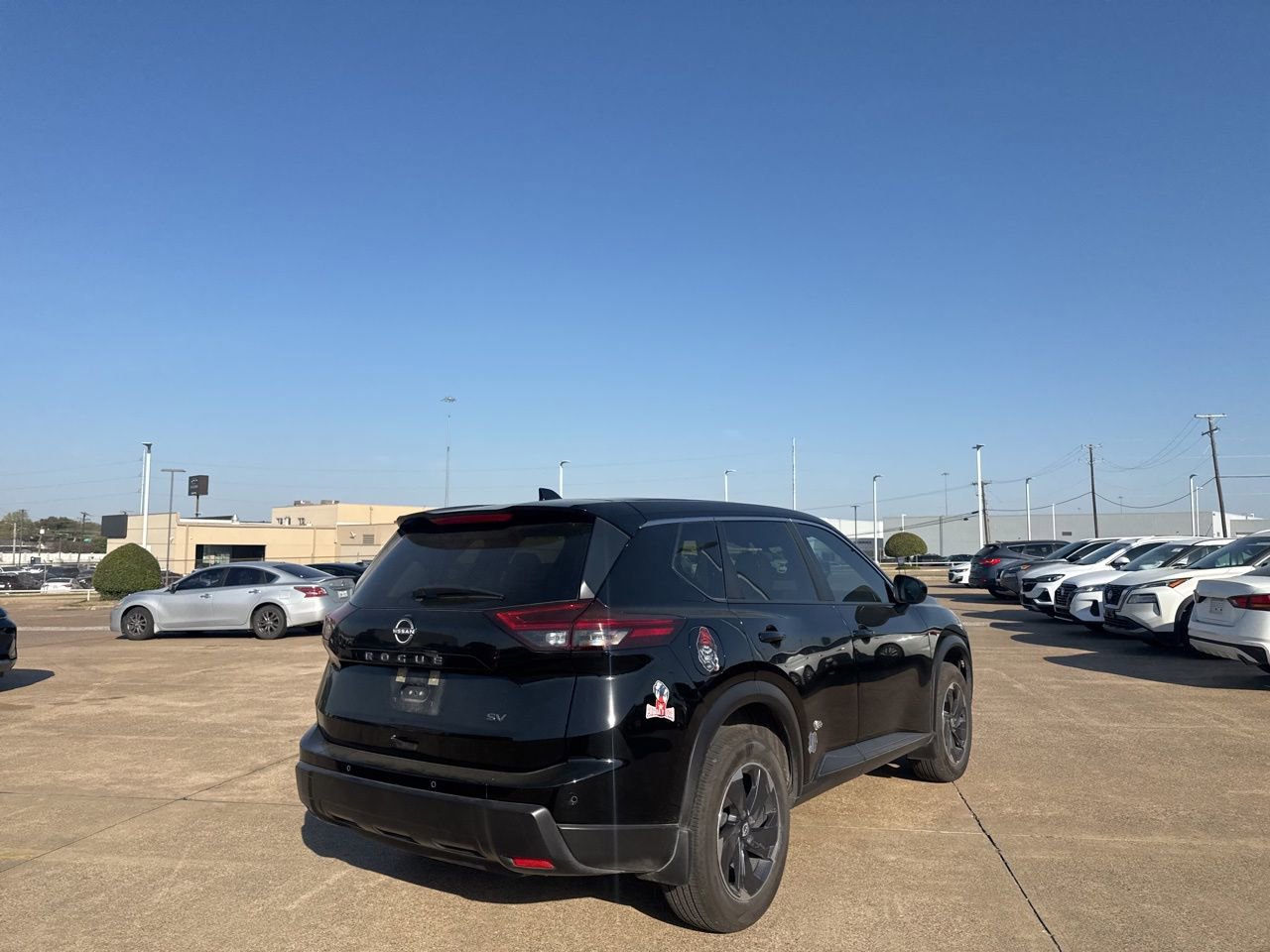 Used 2024 Nissan Rogue SV image 19