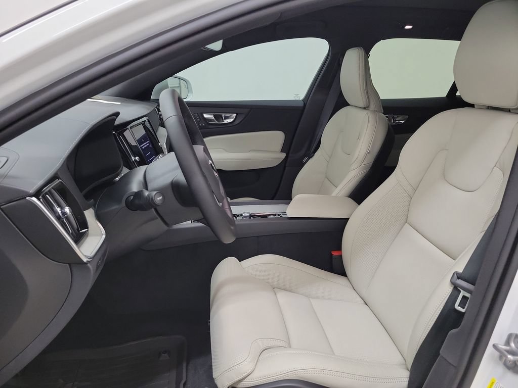 New 2026 Volvo V60 B5 Cross Country Ultra w/ Protection Package Premier AWD/4WD image 18