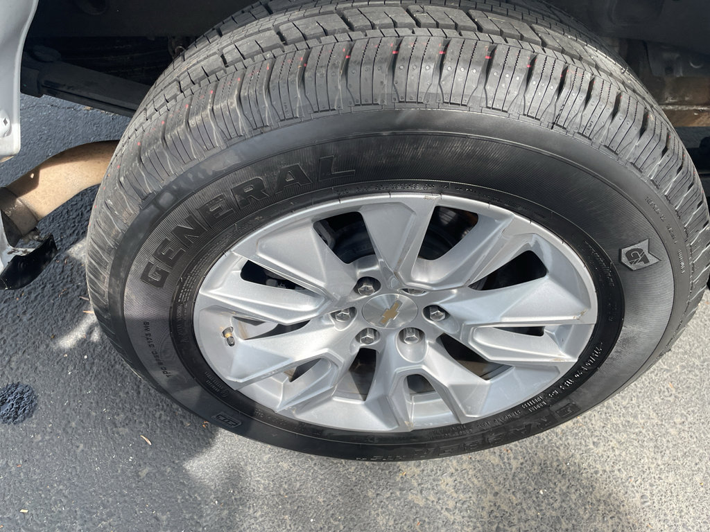 Used 2022 Chevrolet Silverado 1500 Custom w/ LPO, Dark Essentials Package image 12