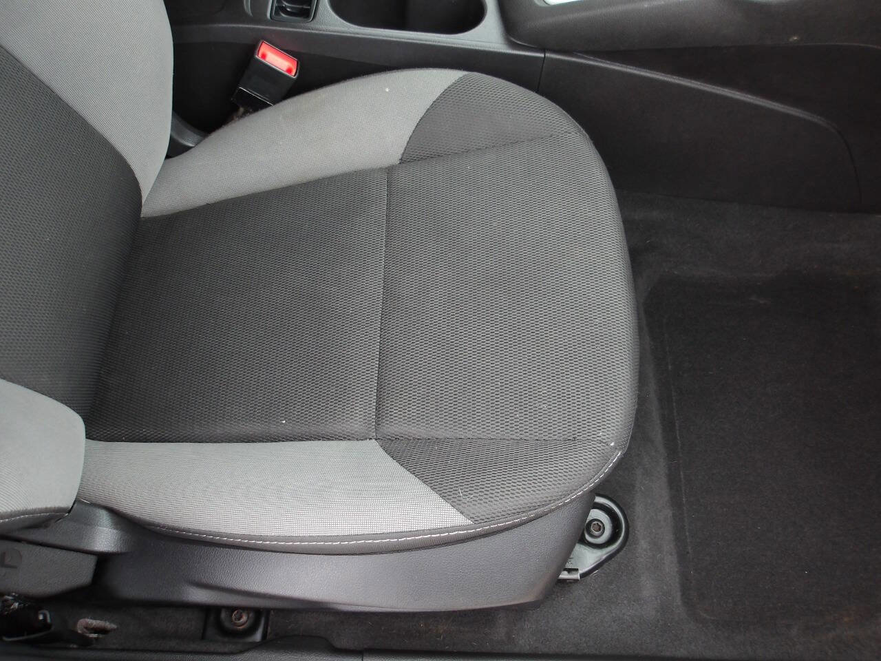 Used 2014 Ford Focus SE FWD image 19