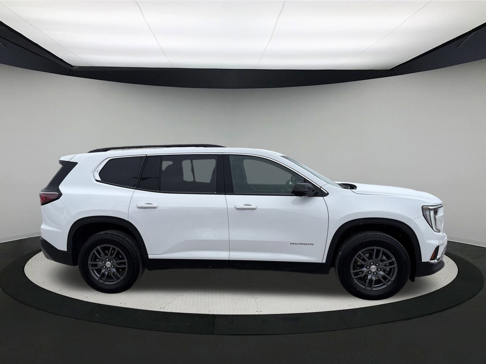 Used 2025 GMC Acadia Elevation image 7