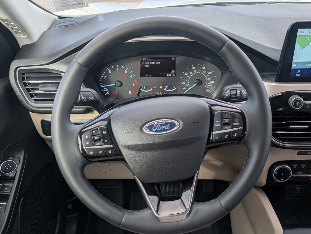 Used 2022 Ford Escape SEL image 18