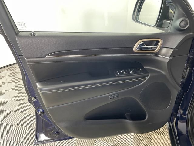 Used 2016 Jeep Grand Cherokee Limited w/ Trailer Tow Group IV AWD/4WD image 14