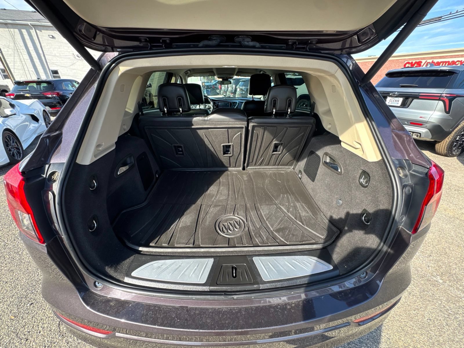 Used 2017 Buick Envision Premium w/ LPO, Hit The Road Package AWD/4WD image 30