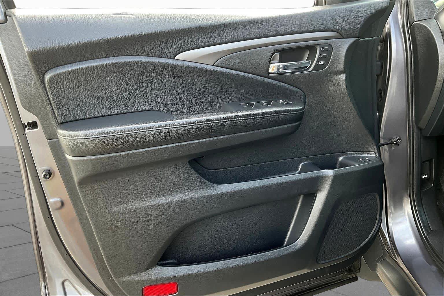 Used 2022 Honda Pilot EX-L image 22