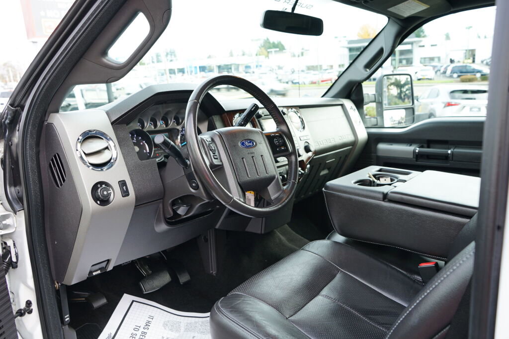 Used 2012 Ford F350 Lariat w/ Lariat Interior Pkg image 10