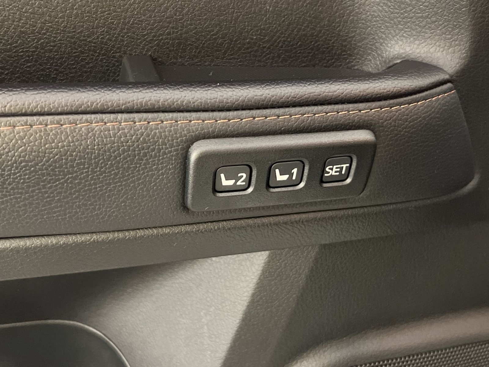 Used 2023 Toyota 4Runner Limited AWD/4WD image 32