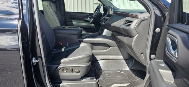 Used 2022 Chevrolet Suburban Z71 w/ Luxury Package AWD/4WD image 19