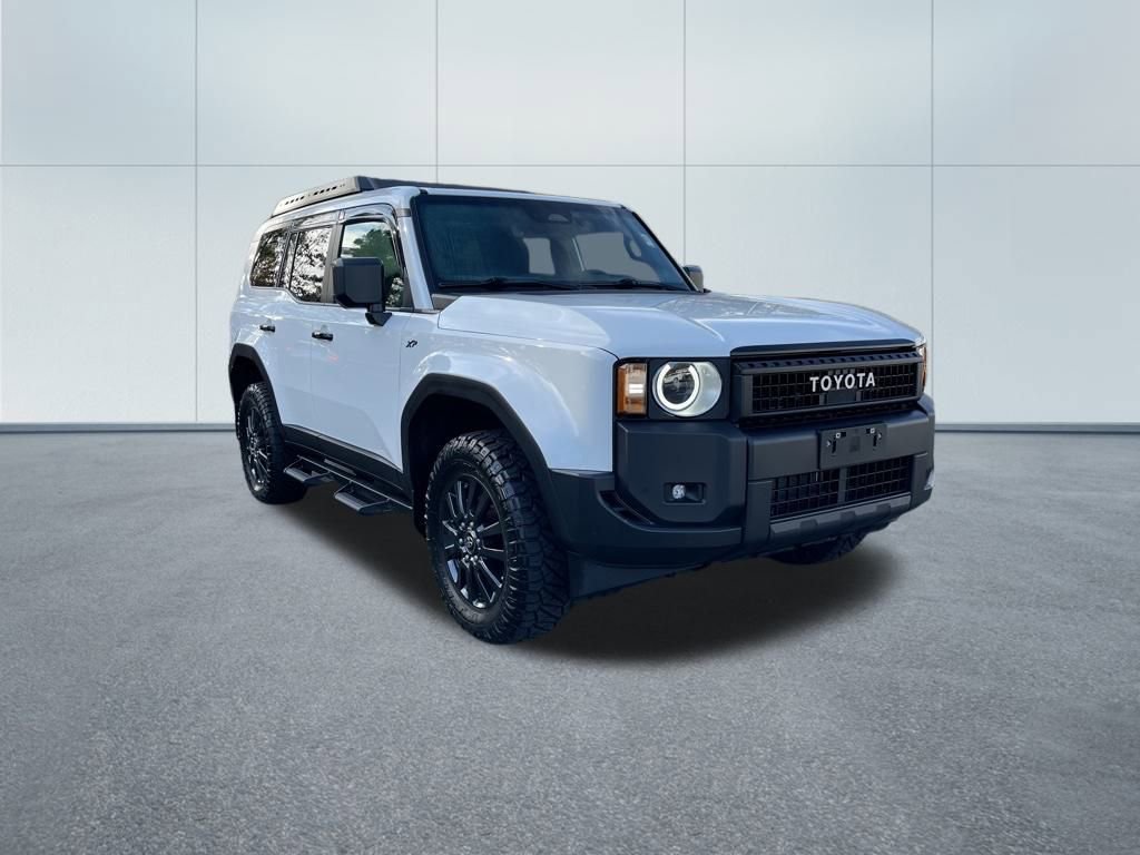 Certified 2025 Toyota Land Cruiser image 4