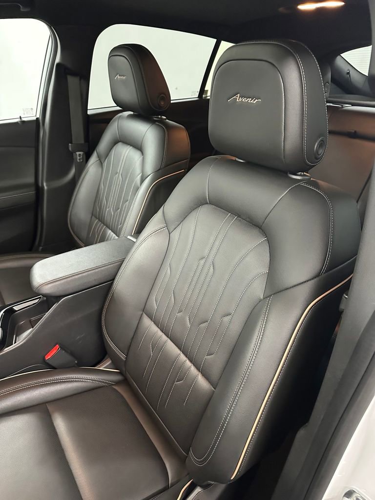 Used 2025 Buick Envista Avenir image 13