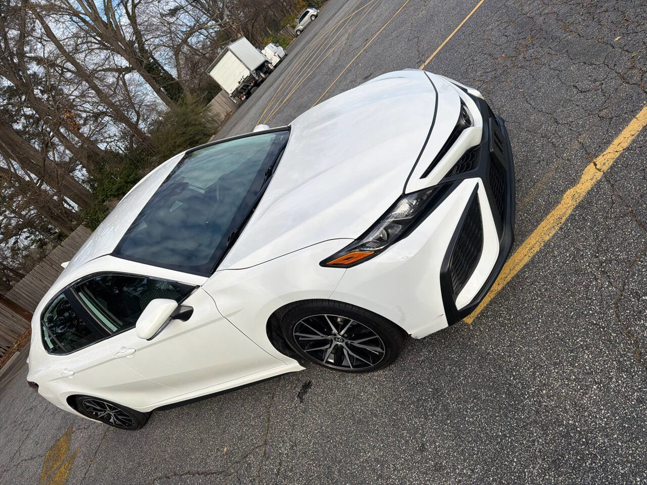 Used 2023 Toyota Camry SE image 15